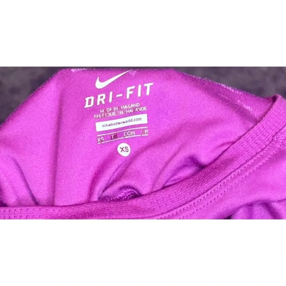 Nike Dri-FIT Women Running Shirt Magenta Purple‎ Short Sleeve Athletic Top XS